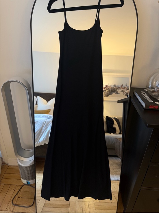 Reformation Dresses & Skirts - Reformation maxi dress